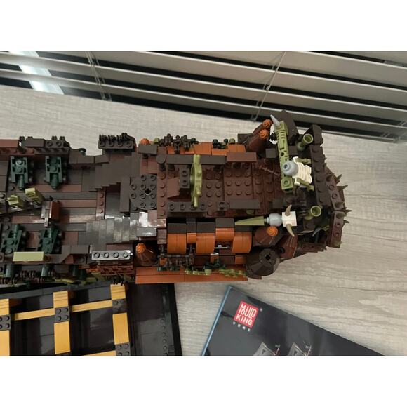 Mould King 13138 Pirates Ship Model Building Blocks Kit Dutchman NEW - Picture 11 of 16